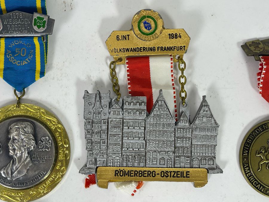 Collection Of Vintage German Cold War Era Volksmarching Medals [Photo 7]