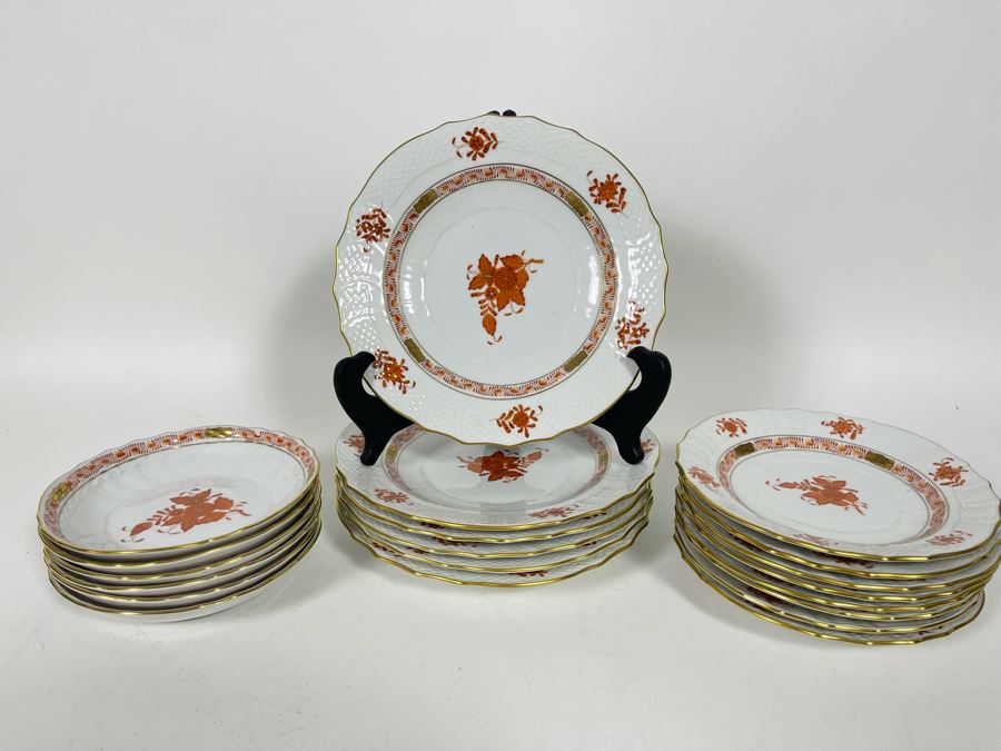 Herend Chinese Bouquet Rust (6) 7.5W Salad Plates, (8) 6W Bread & Butter Plates, (6) Dishes Hand-Painted Made In Hungary Retails $1,400 [Photo 4]