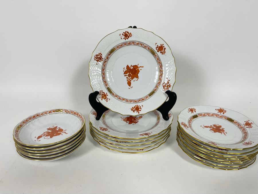 Herend Chinese Bouquet Rust (6) 7.5W Salad Plates, (8) 6W Bread & Butter Plates, (6) Dishes Hand-Painted Made In Hungary Retails $1,400 [Photo 2]