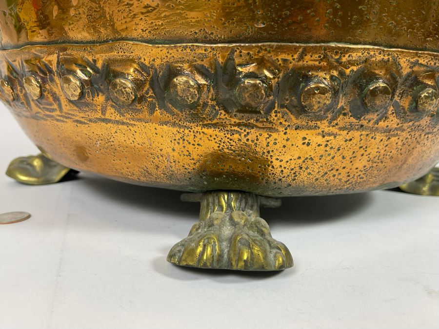 Large Antique Copper And Brass Footed Cauldron Pot Log Bin With Brass Lion Handles 22R X 14.5H [Photo 5]