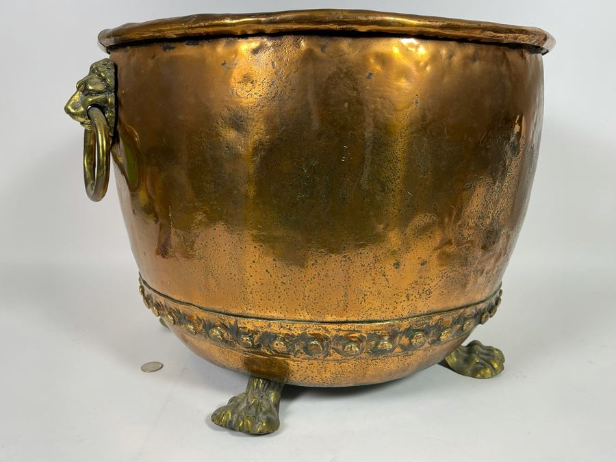 Large Antique Copper And Brass Footed Cauldron Pot Log Bin With Brass Lion Handles 22R X 14.5H [Photo 4]
