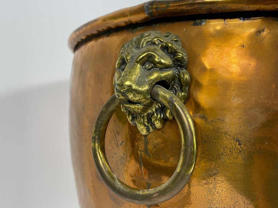 Large Antique Copper And Brass Footed Cauldron Pot Log Bin With Brass Lion Handles 22R X 14.5H [Photo 6]