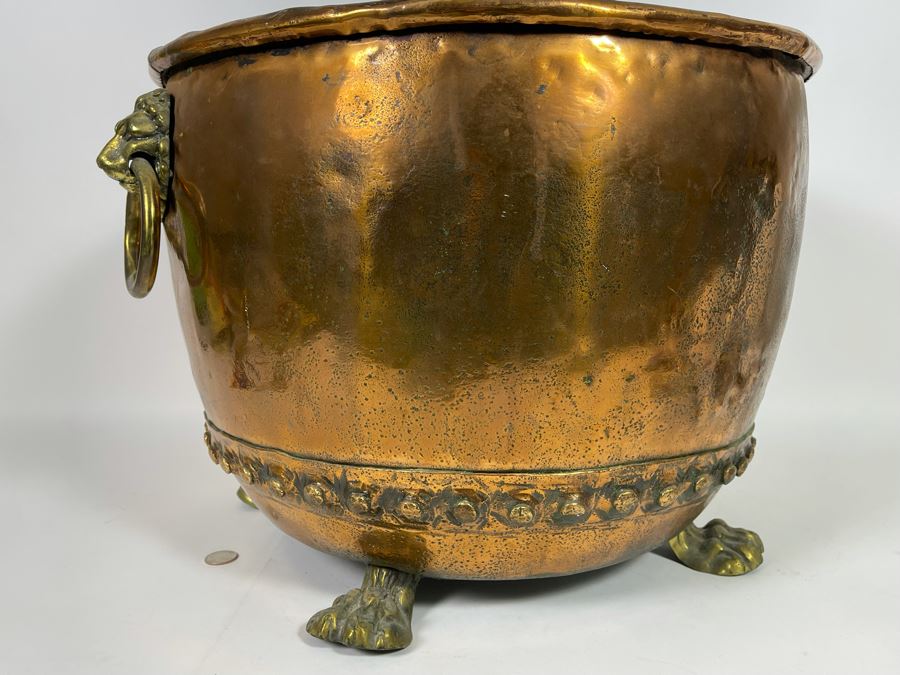 Large Antique Copper And Brass Footed Cauldron Pot Log Bin With Brass Lion Handles 22R X 14.5H [Photo 3]