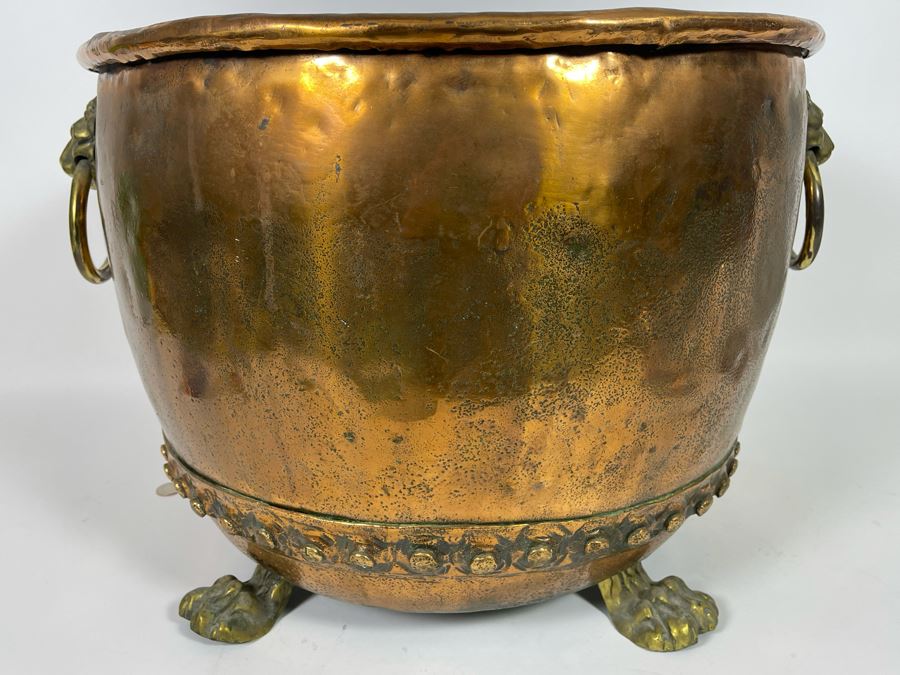 Large Antique Copper And Brass Footed Cauldron Pot Log Bin With Brass Lion Handles 22R X 14.5H [Photo 8]