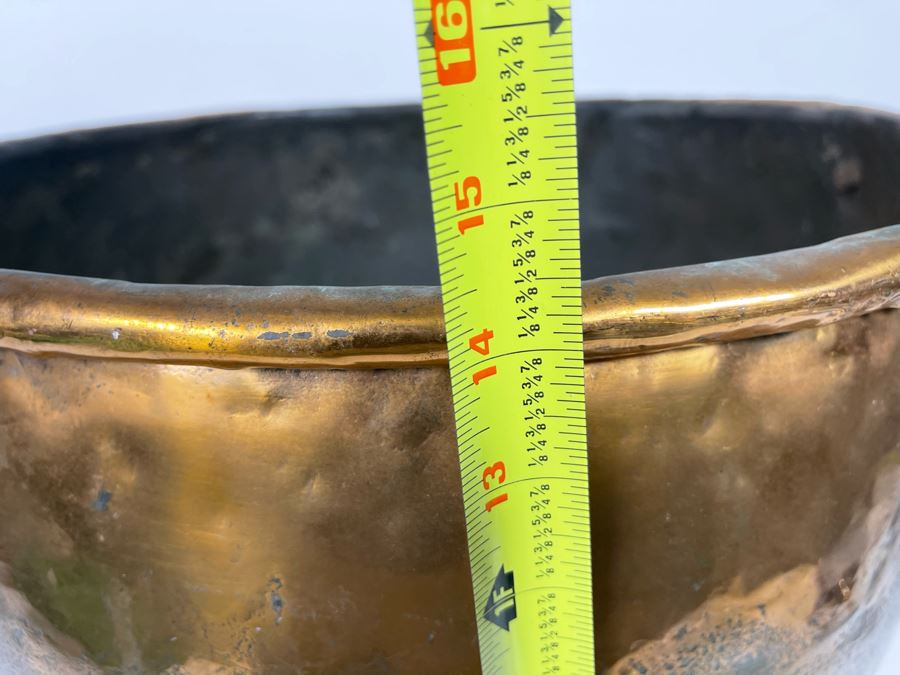 Large Antique Copper And Brass Footed Cauldron Pot Log Bin With Brass Lion Handles 22R X 14.5H [Photo 15]
