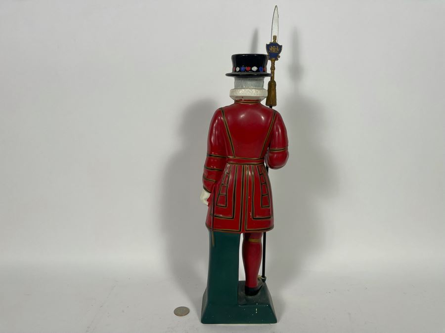 The Beefeater Yeoman Carlton Ware Hand-Painted Ceramic Decanter Figurine Made In Staffordshire England 19H [Photo 9]