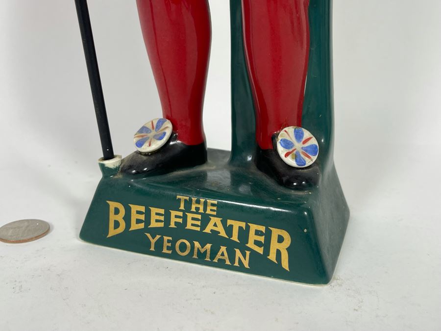 The Beefeater Yeoman Carlton Ware Hand-Painted Ceramic Decanter Figurine Made In Staffordshire England 19H [Photo 6]