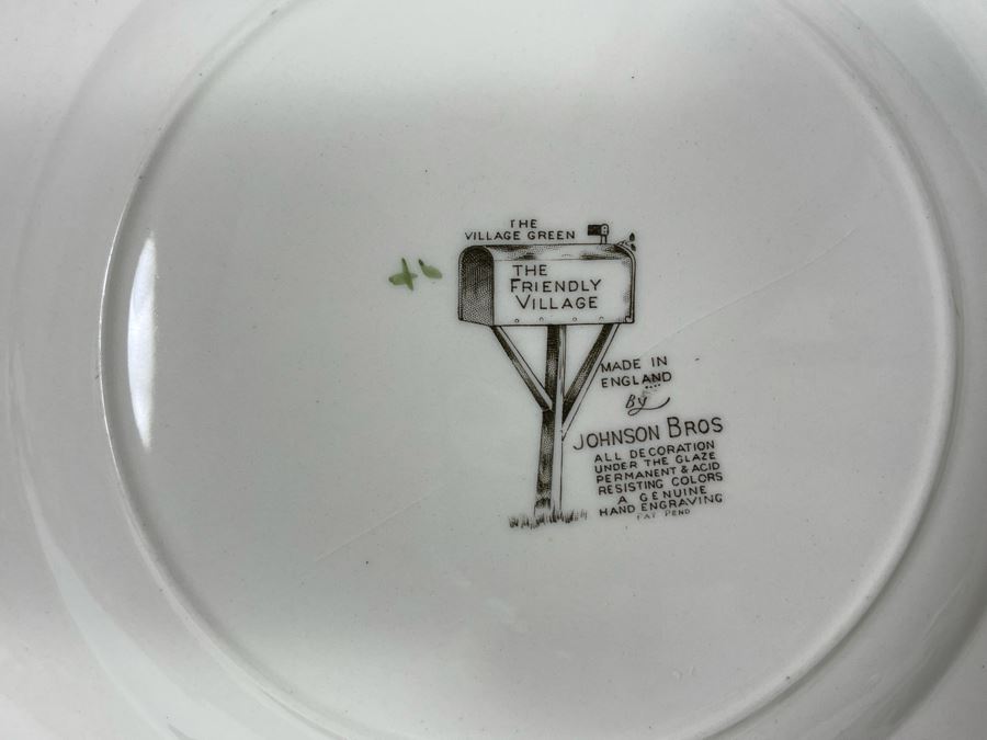 (6) Johnson Bros The Friendly Village 10.5” Large Dinner Plates Replacements Value $300 [Photo 9]