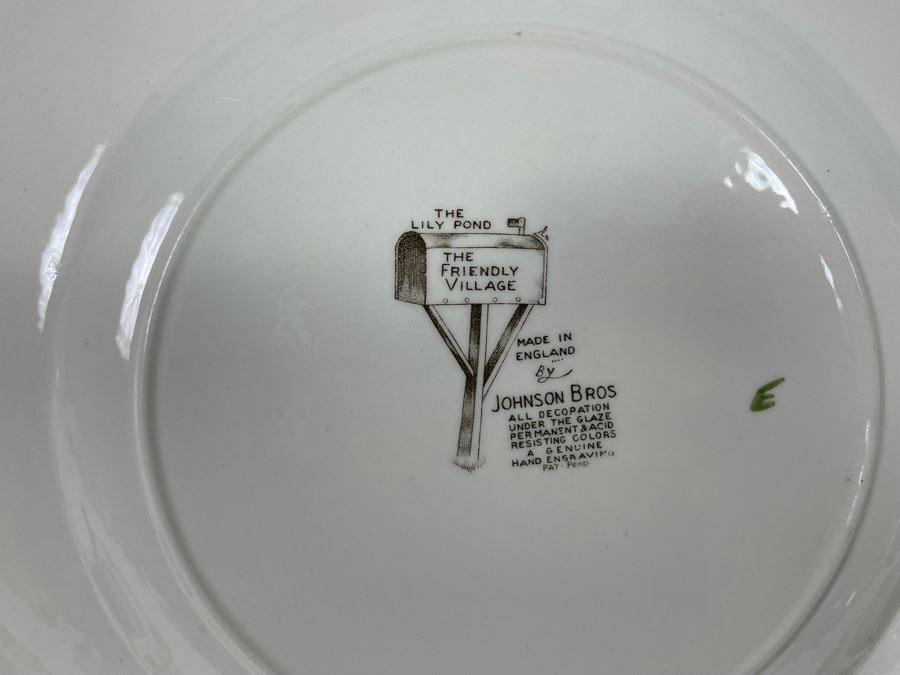 (6) Johnson Bros The Friendly Village 10.5” Large Dinner Plates Replacements Value $300 [Photo 10]