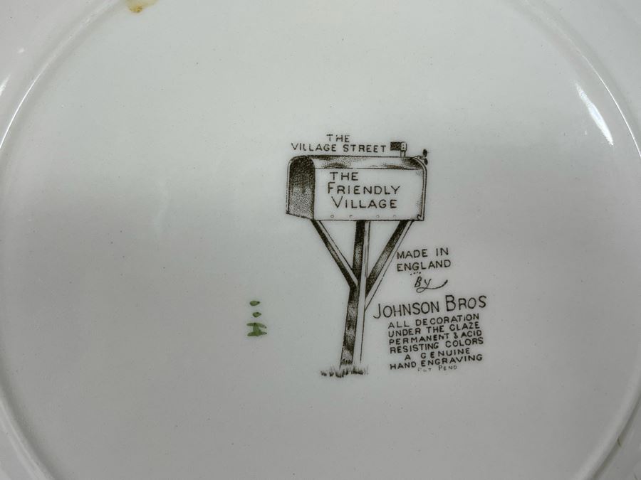 (6) Johnson Bros The Friendly Village 10.5” Large Dinner Plates Replacements Value $300 [Photo 9]