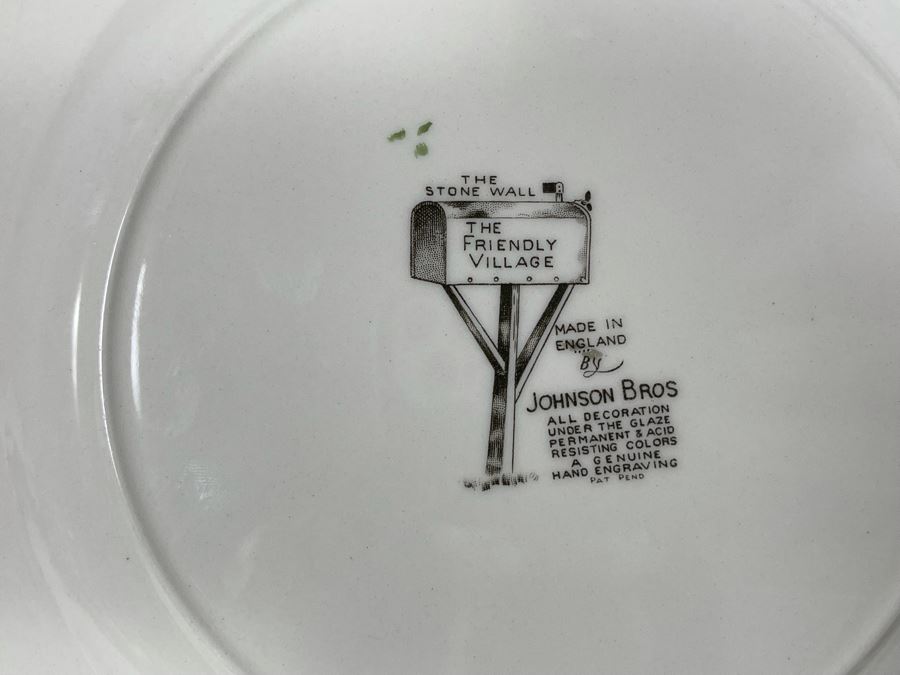 (6) Johnson Bros The Friendly Village 10.5” Large Dinner Plates Replacements Value $300 [Photo 8]