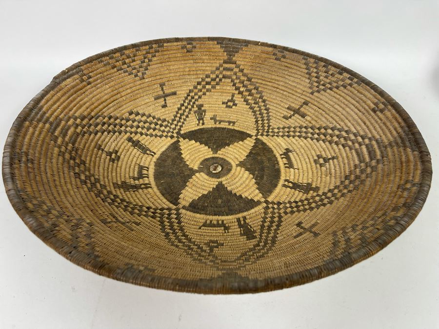 Large Fine Native American Apache Tray Basket Antique Featuring Men And Deer 17'R X 3'H [Photo 7]