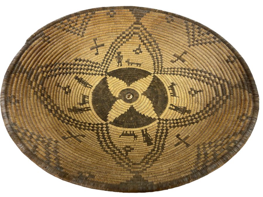 Large Fine Native American Apache Tray Basket Antique Featuring Men And Deer 17'R X 3'H [Photo 1]