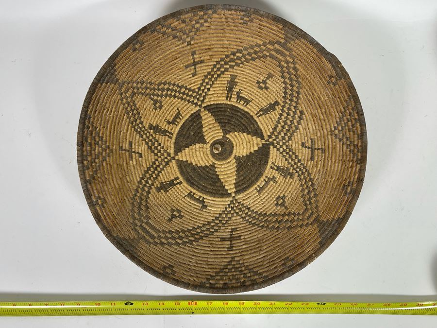 Large Fine Native American Apache Tray Basket Antique Featuring Men And Deer 17'R X 3'H [Photo 16]