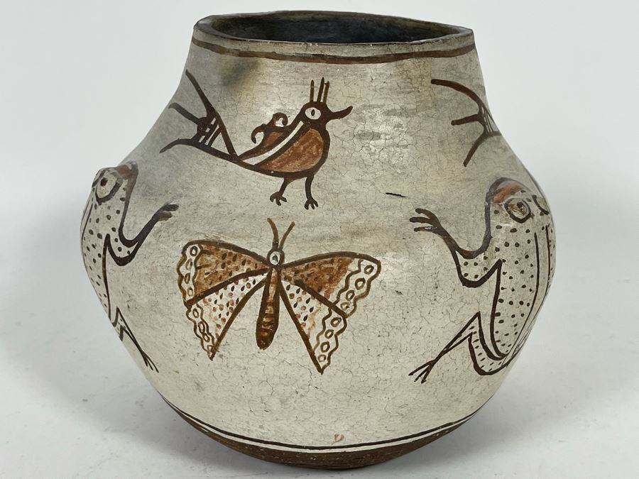 Antique Zuni Native American Frog Pot Featuring Frogs, Butterflies And Birds With Provenance 8W X 7H [Photo 7]