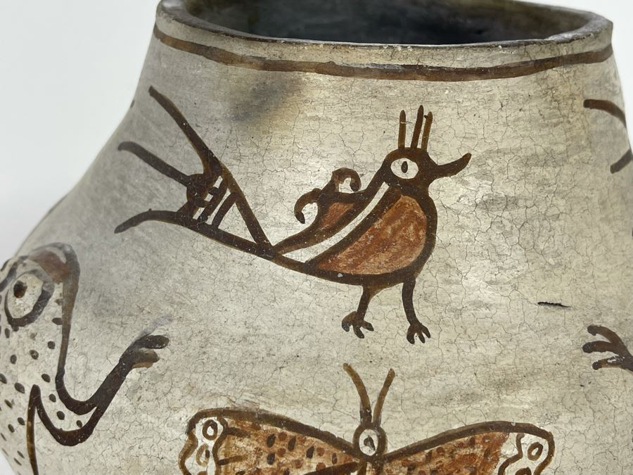 Antique Zuni Native American Frog Pot Featuring Frogs, Butterflies And Birds With Provenance 8W X 7H [Photo 9]