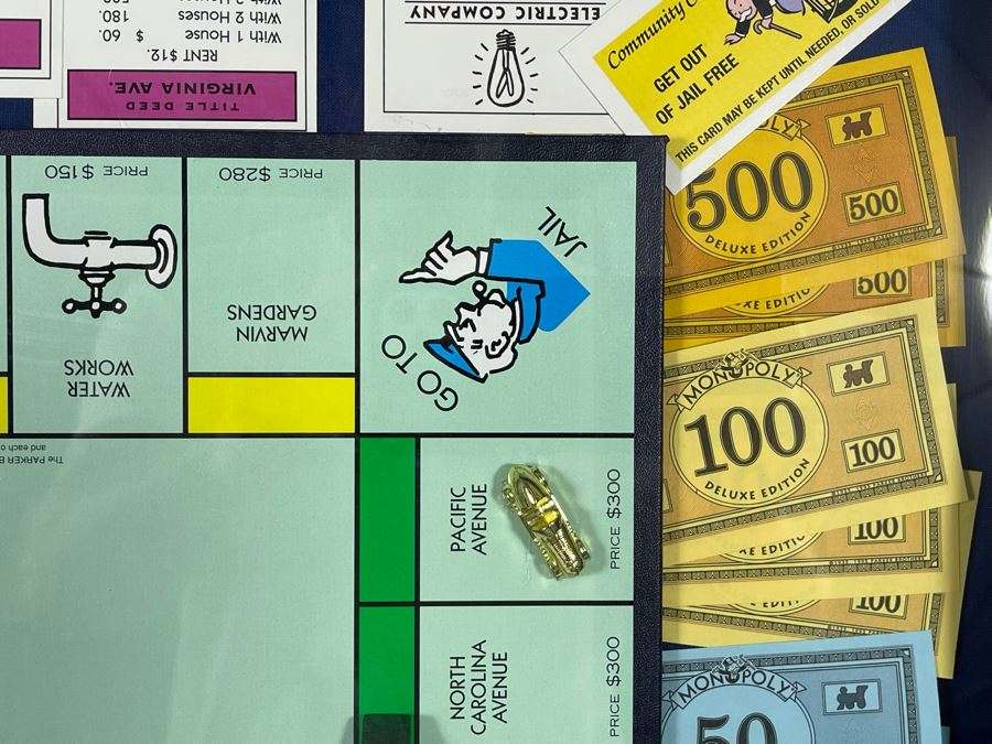 Shadowbox Framed Deluxe Edition Monopoly Game 34 X 34 [Photo 7]