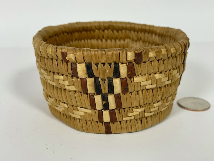 Small Native American Indian Fraser River Basket 4.5W X 2H [Photo 3]