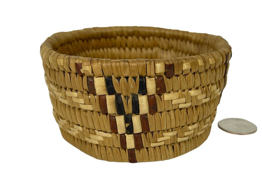 Small Native American Indian Fraser River Basket 4.5W X 2H