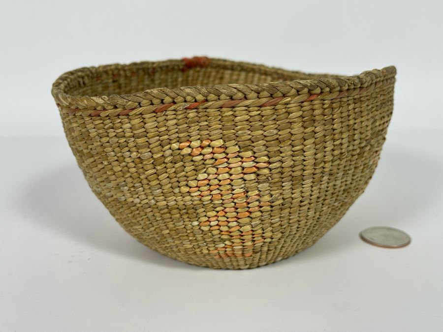 Vintage Quinault Indian Basket 7W X 3.5H [Photo 3]