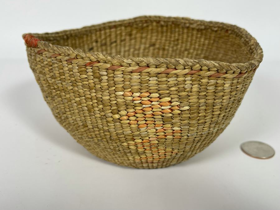 Vintage Quinault Indian Basket 7W X 3.5H [Photo 7]