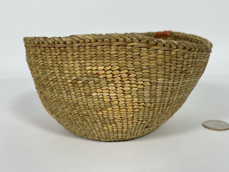 Vintage Quinault Indian Basket 7W X 3.5H [Photo 9]
