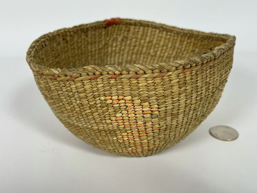 Vintage Quinault Indian Basket 7W X 3.5H [Photo 4]