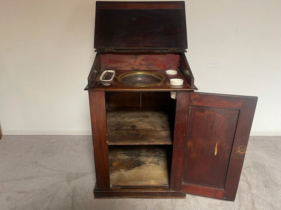 Antique English Gentleman’s Sea Captain’s Ship Pedestal Washstand With (3) Vintage Straight Razors 24W X 22D X 38H [Photo 5]