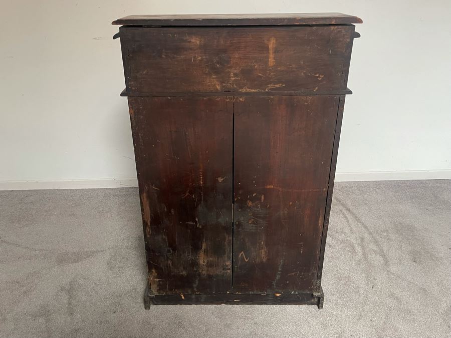 Antique English Gentleman’s Sea Captain’s Ship Pedestal Washstand With (3) Vintage Straight Razors 24W X 22D X 38H [Photo 27]