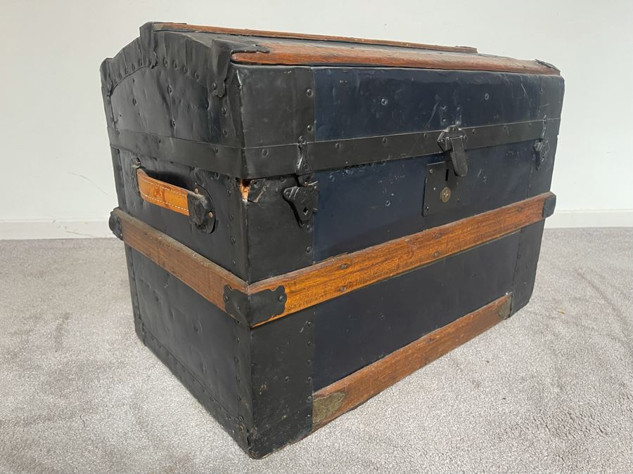Vintage Domed Wood And Metal Trunk 27W X 16D X 20H [Photo 4]