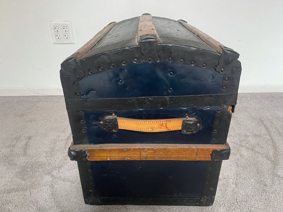 Vintage Domed Wood And Metal Trunk 27W X 16D X 20H [Photo 5]
