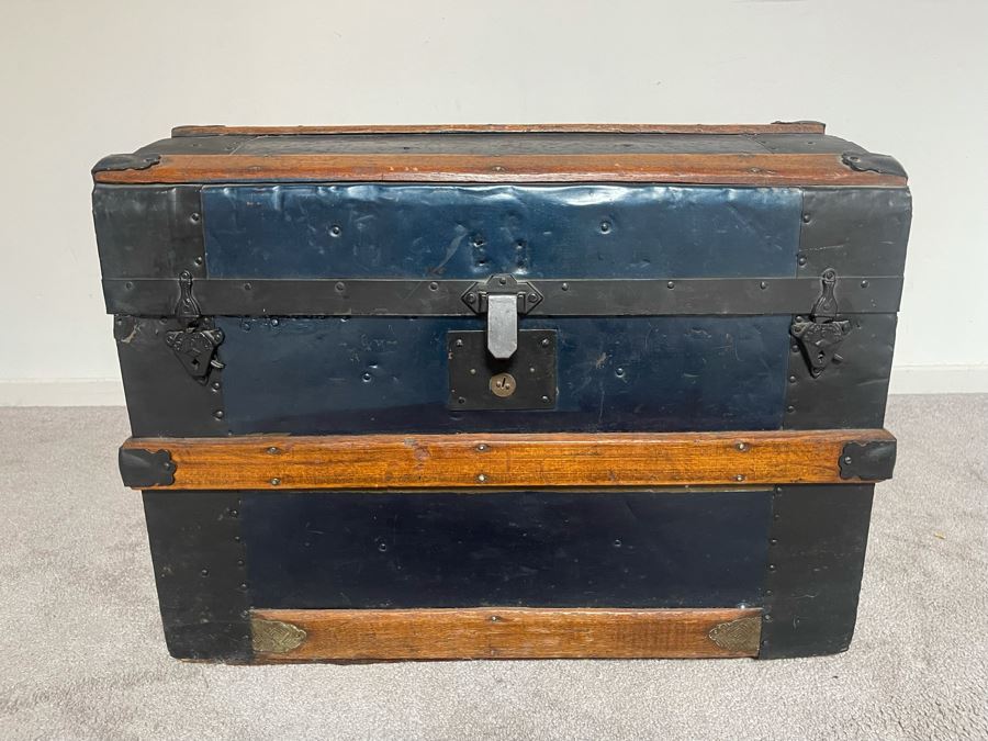 Vintage Domed Wood And Metal Trunk 27W X 16D X 20H [Photo 3]