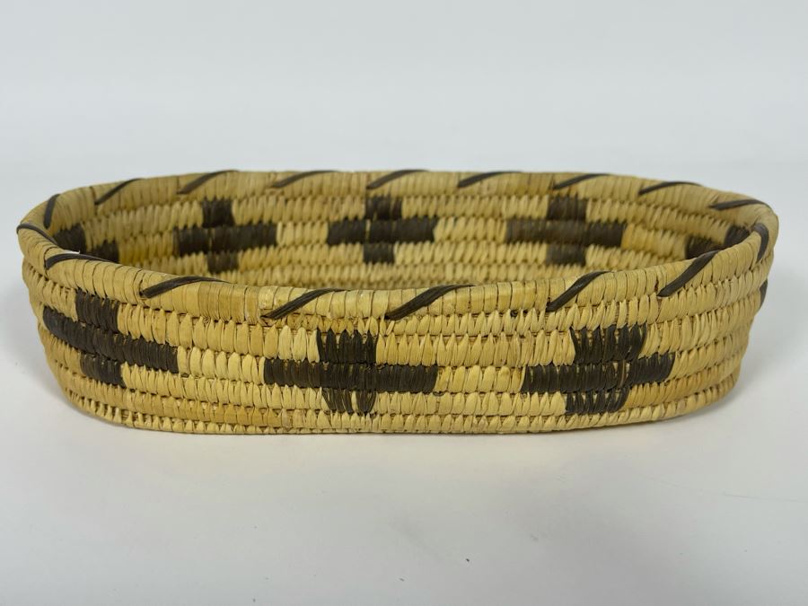 Vintage Native American Indian Papago Woven Basket 8W X 4.5D [Photo 4]
