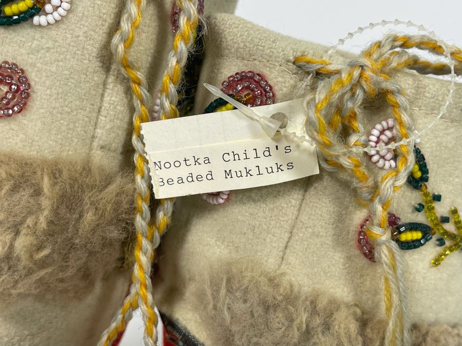 Vintage Nootka Child’s Beaded Mukluks Moccasins 7L [Photo 7]