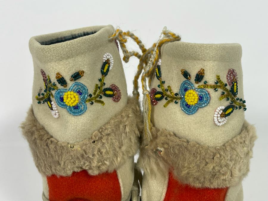 Vintage Nootka Child’s Beaded Mukluks Moccasins 7L [Photo 6]