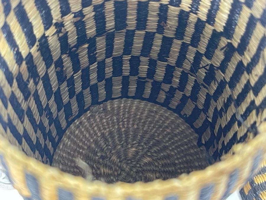 Vintage Native American Indian Northwest Coast Woven Basket With Lid 4W X 7H [Photo 7]