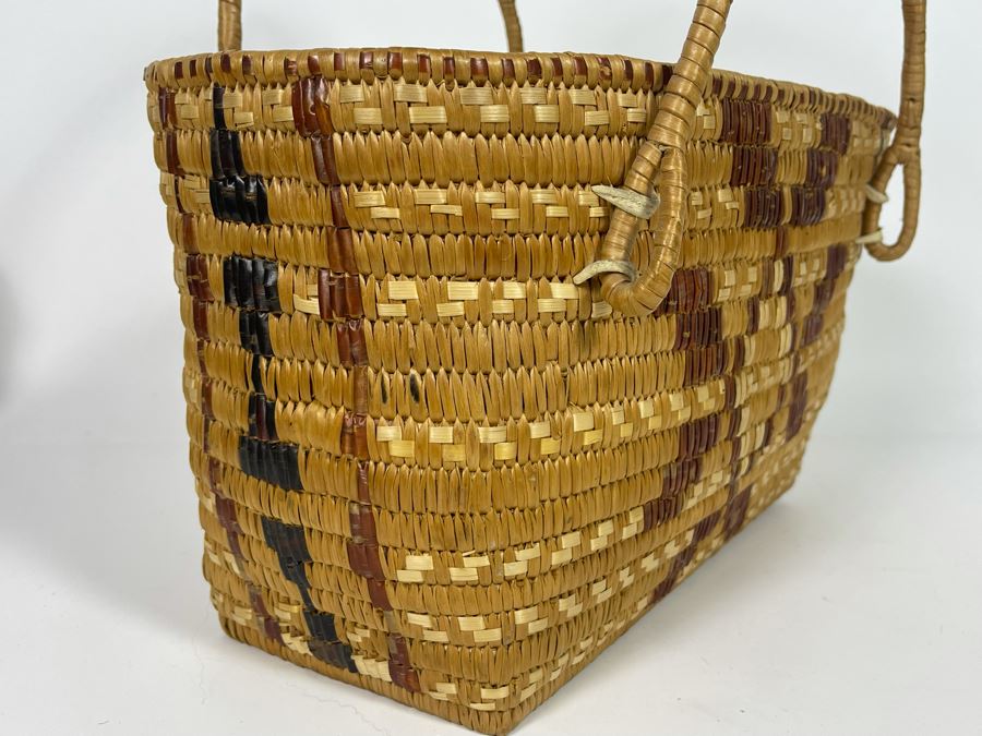 Large Vintage Fraser River (Thompson) Native American Indian Basket With Handles 14W X 8D X 8H [Photo 4]