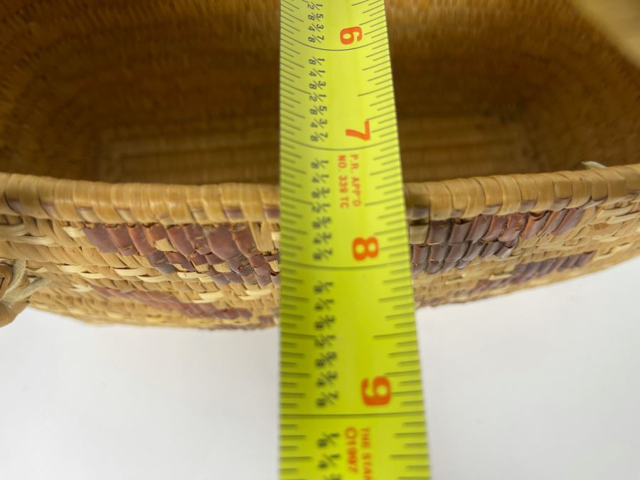 Large Vintage Fraser River (Thompson) Native American Indian Basket With Handles 14W X 8D X 8H [Photo 11]