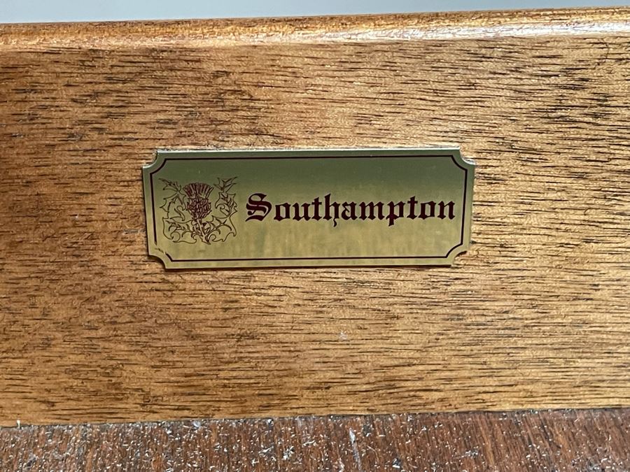 Vintage Burled Walnut Chest Of Drawers Dresser By Southampton 30W X 16.5D X 32H [Photo 8]