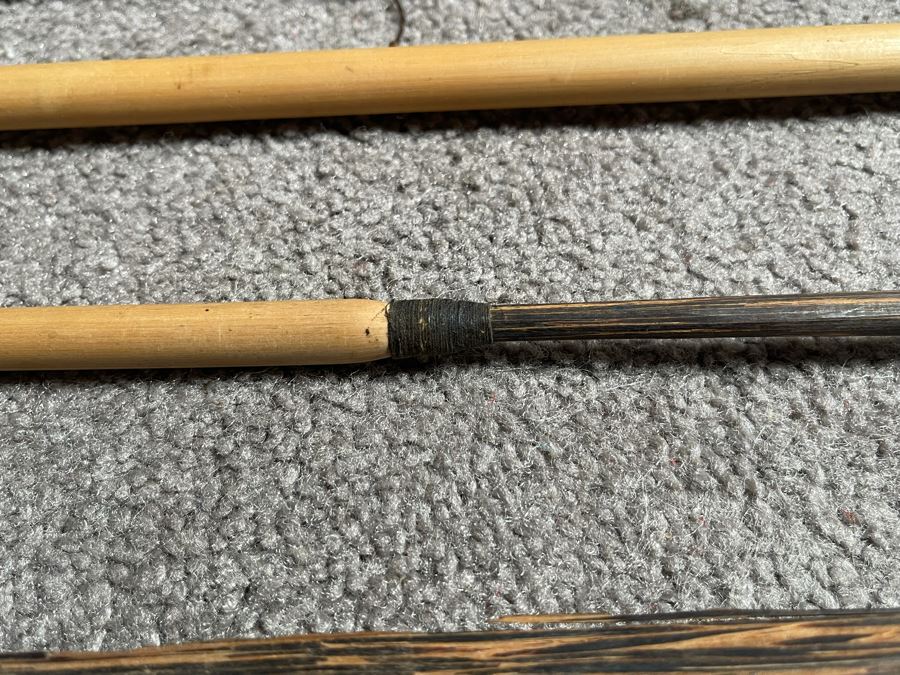 Vintage Native American Indian Bow And Various Hunting Arrows [Photo 9]