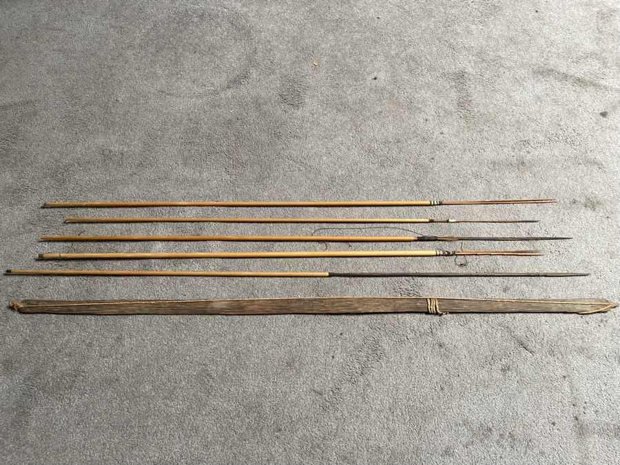 Vintage Native American Indian Bow And Various Hunting Arrows [Photo 3]