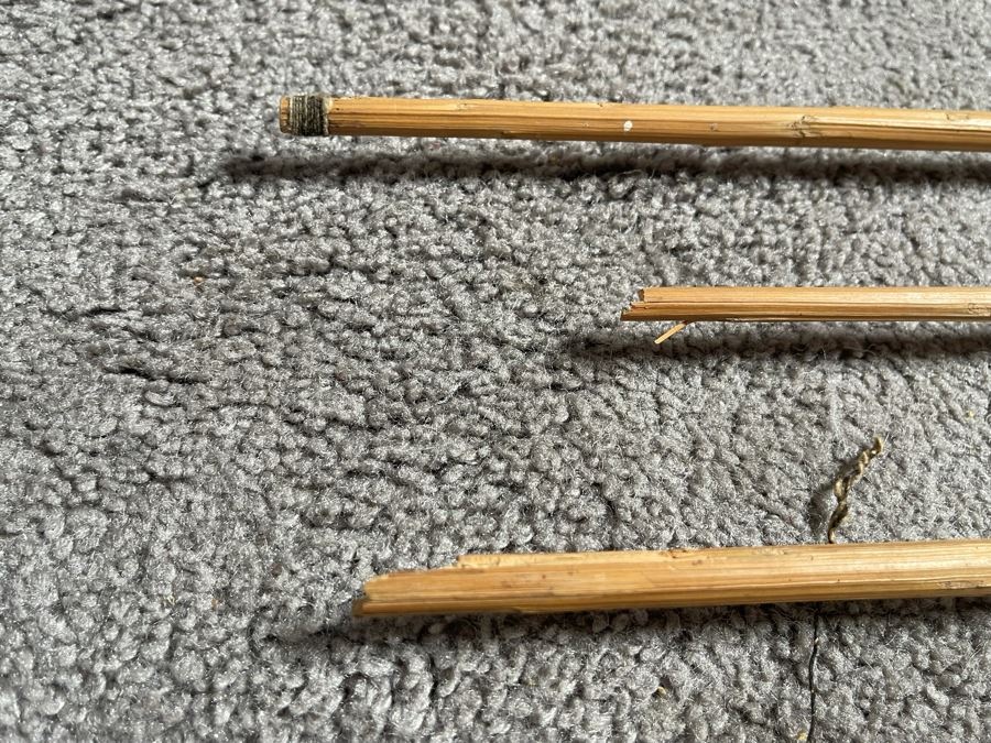 Vintage Native American Indian Bow And Various Hunting Arrows [Photo 23]