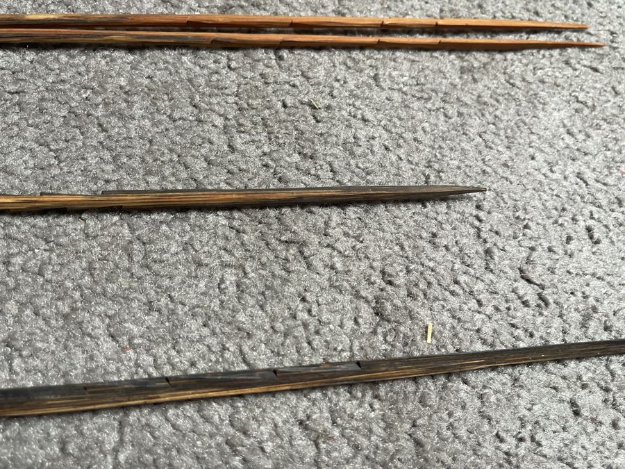 Vintage Native American Indian Bow And Various Hunting Arrows [Photo 19]