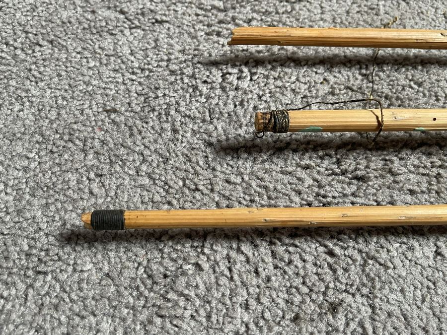 Vintage Native American Indian Bow And Various Hunting Arrows [Photo 22]
