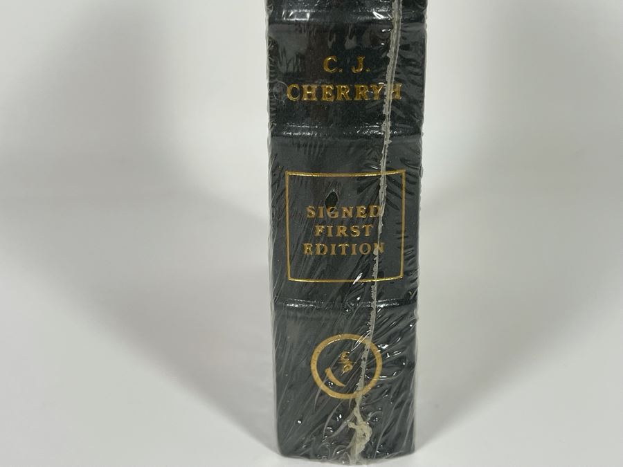 Sealed Signed First Edition Easton Press Book Chernevog By C. J. Cherryh [Photo 6]