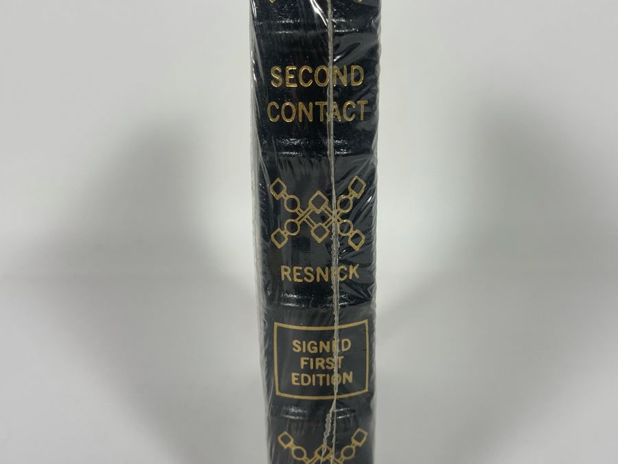 Sealed Signed First Edition Easton Press Book Second Contact By Mike Resnick [Photo 5]