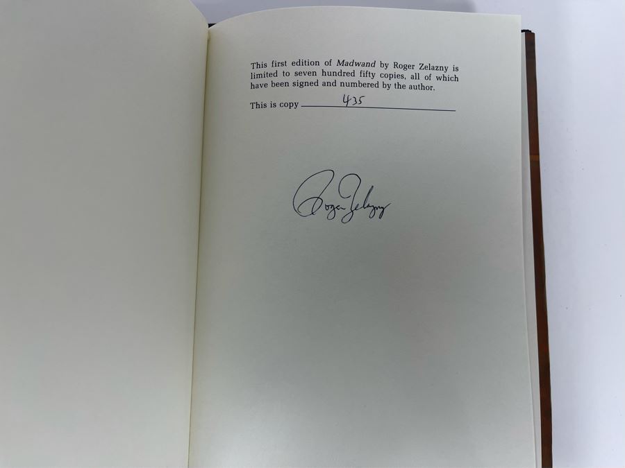 Signed Limited First Edition Hardcover Book With Slipcover Madwand By Roger Zelazny [Photo 10]