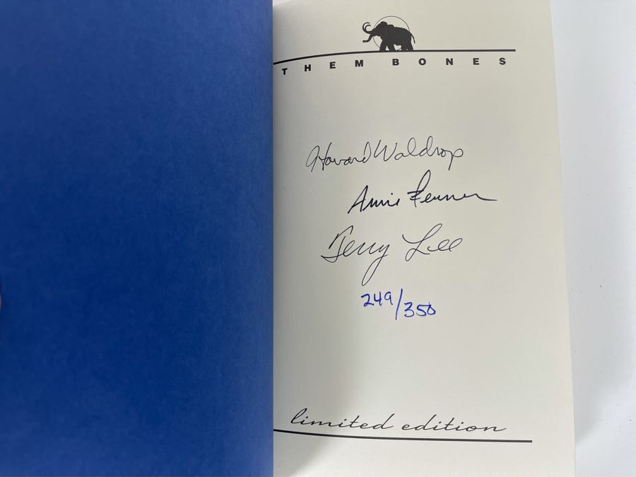 Signed Limited First Edition Hardcover Books Book Set With Slipcover Them Bones And A Dozen Tough Jobs By Howard Waldrop [Photo 10]