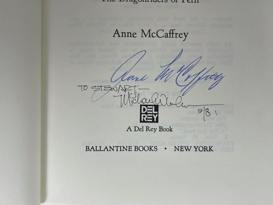 Signed First Edition Hardcover Book The White Dragon: Volume III Of The Dragonriders Of Pern By Anne McCaffrey [Photo 6]