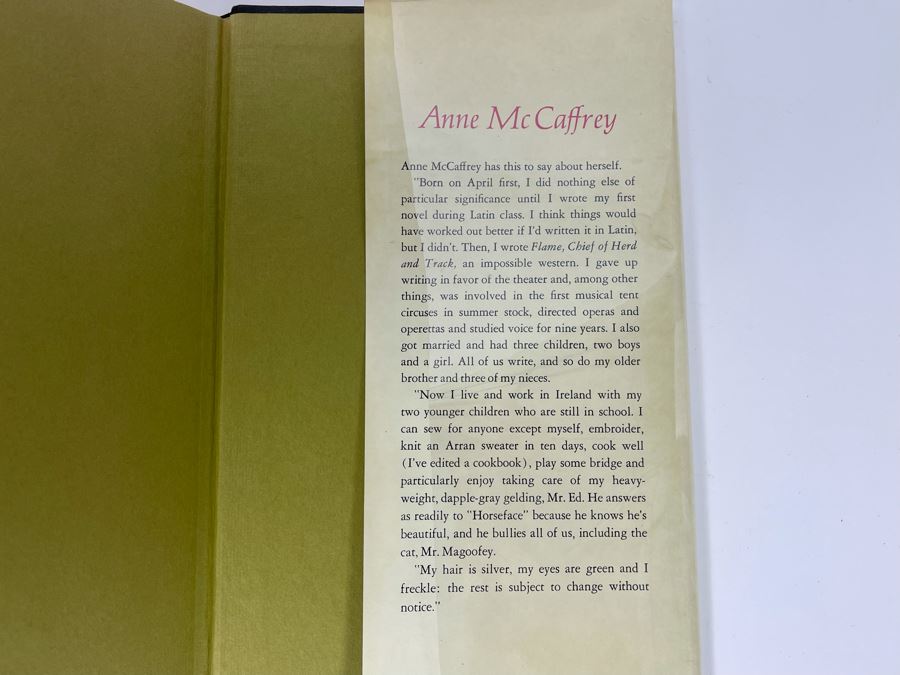 Signed First Edition Hardcover Book Dragonsong By Anne McCaffrey [Photo 8]